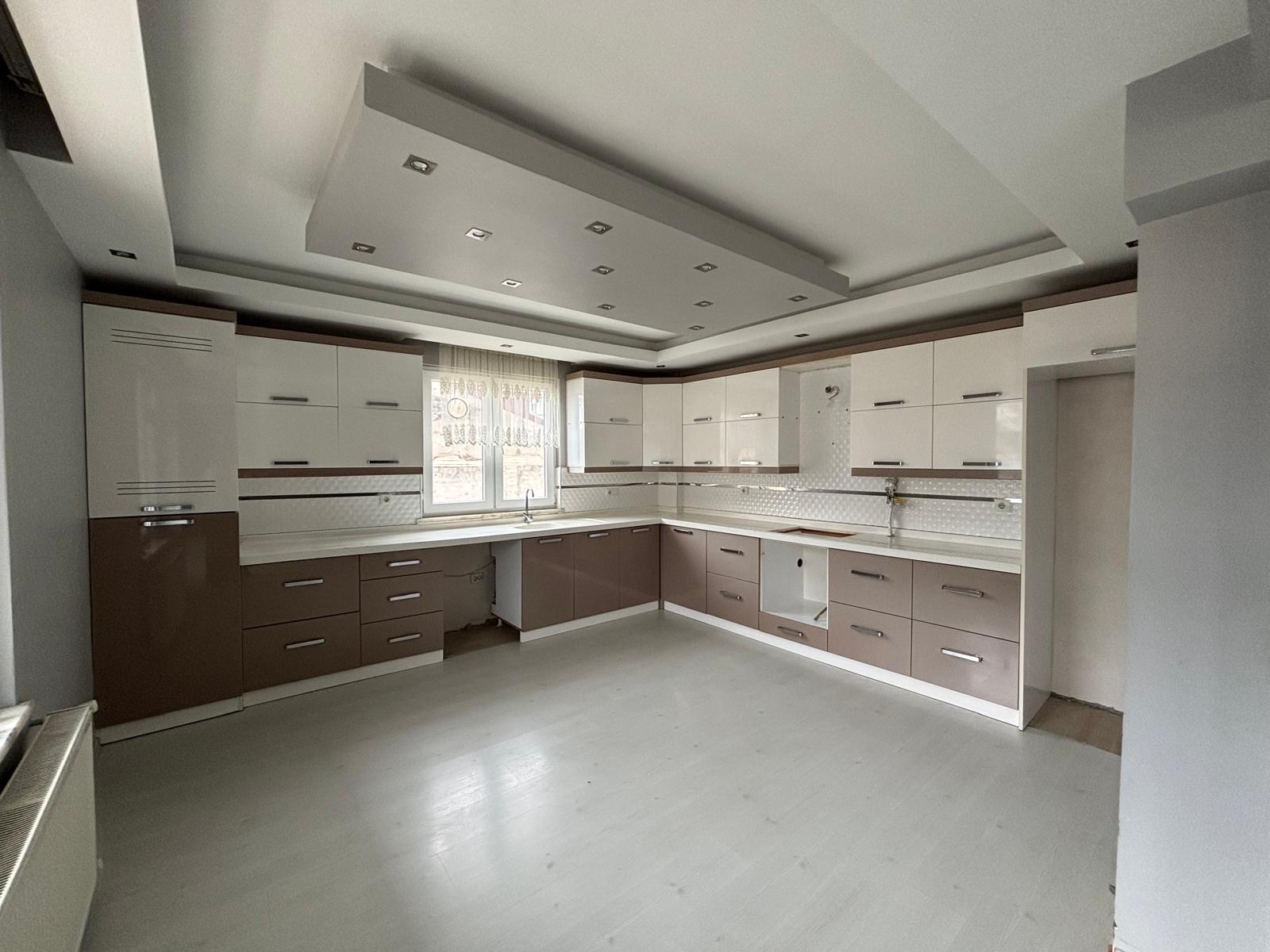 BUCAK BÜLBÜL DERESİ CADDESİ  3+1 KİRALIK